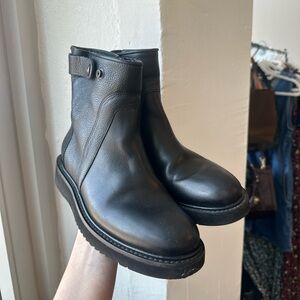Chelsea Black Leather Boots